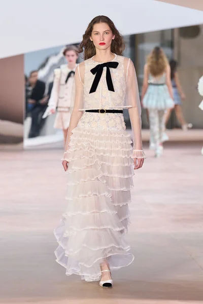 Look 32